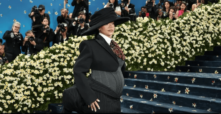 Met Gala Red Carpet 2025 2 Pregnant Rihanna at Met Gala 2025